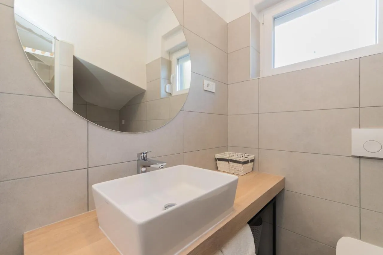 Villa Belveder Паг 0*,  Хорватия
